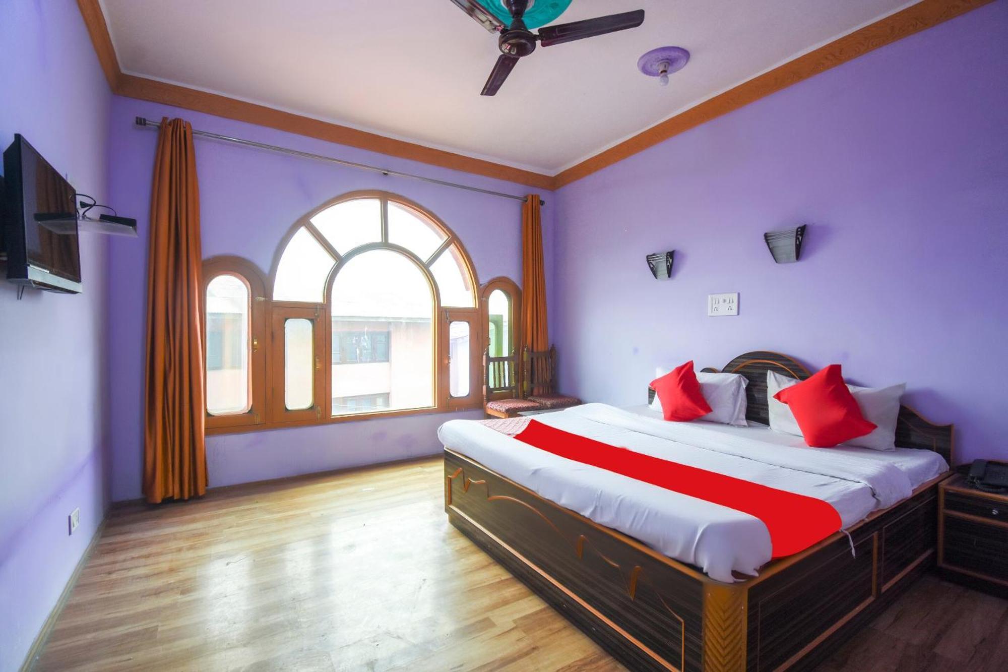 Oyo Hotel New Divine Kashmir Durgjan Exterior photo