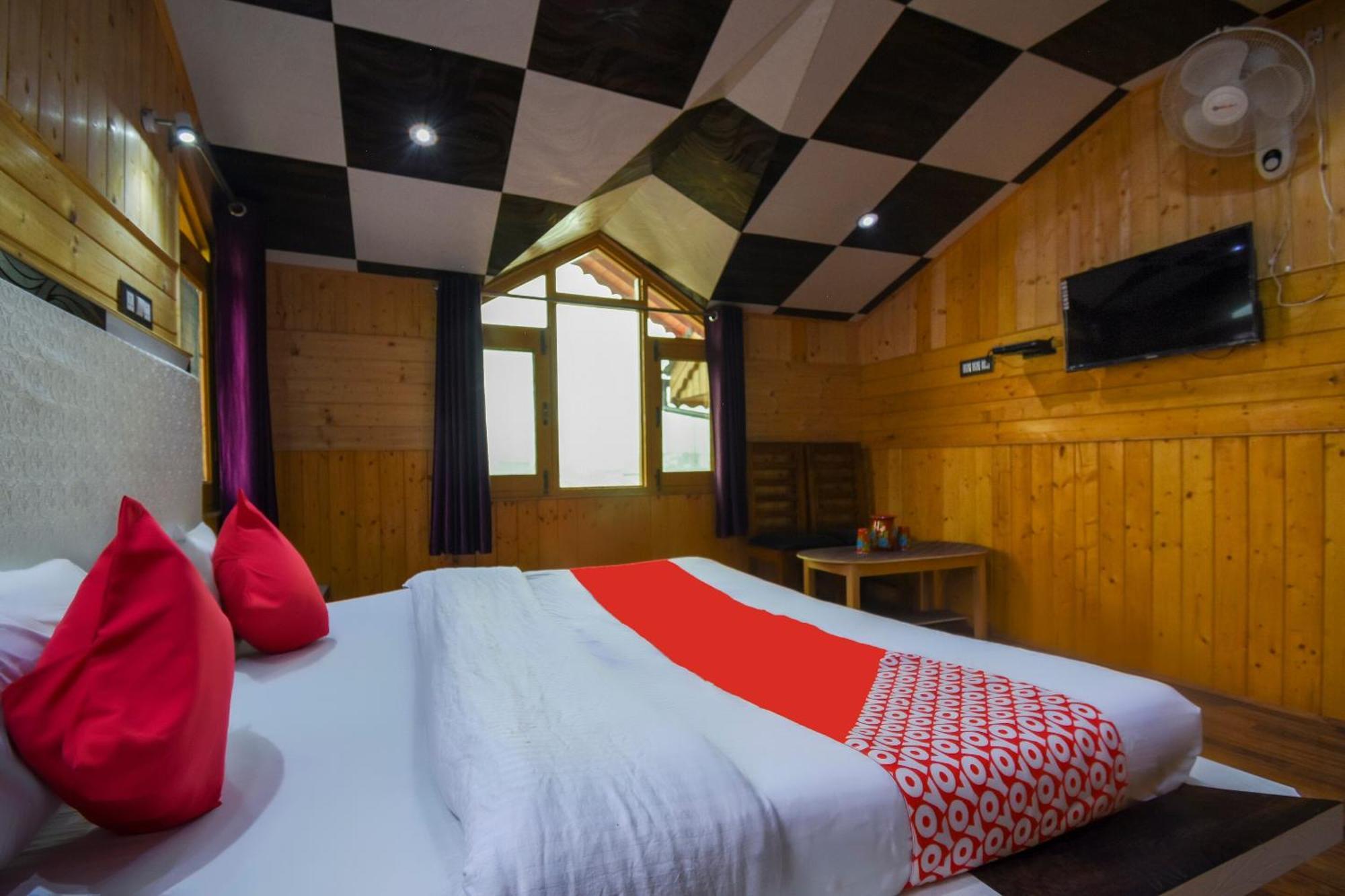 Oyo Hotel New Divine Kashmir Durgjan Exterior photo