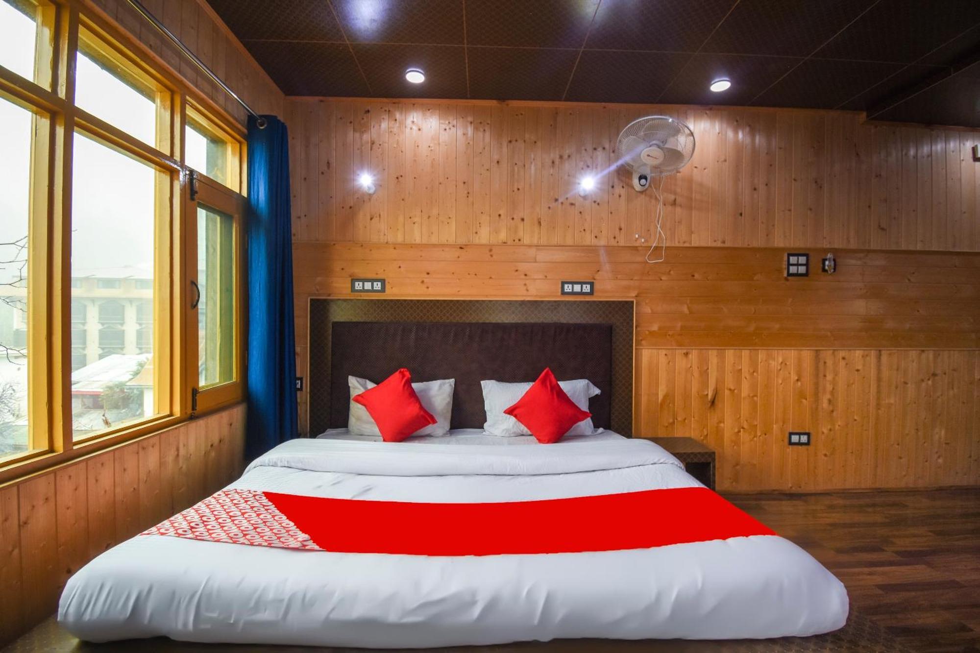 Oyo Hotel New Divine Kashmir Durgjan Exterior photo