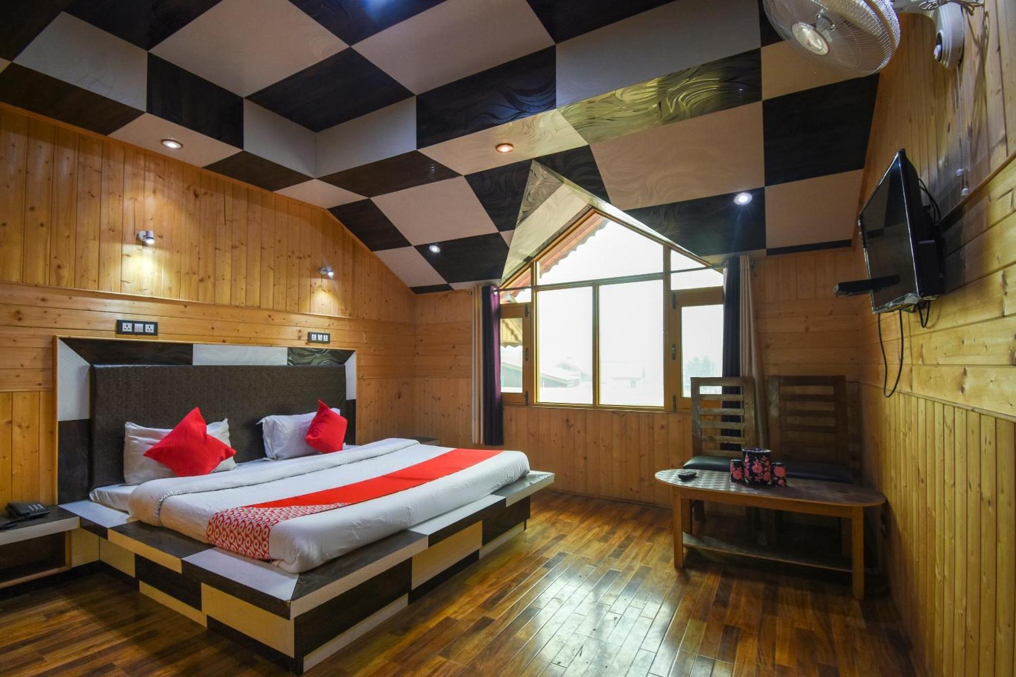 Oyo Hotel New Divine Kashmir Durgjan Exterior photo