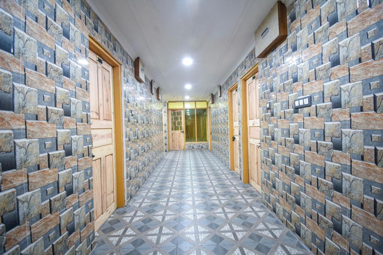 Oyo Hotel New Divine Kashmir Durgjan Exterior photo